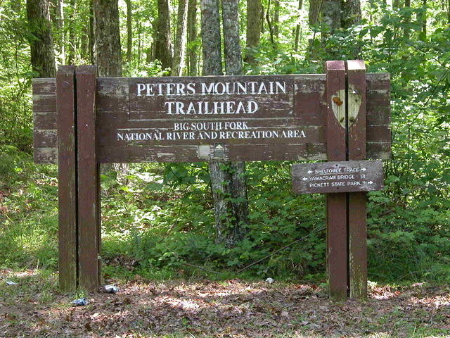 Peter's Mountain Trailhead - DSCN3857